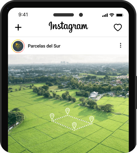 Teléfono mostrando una publicación de Instagram de un proyecto inmobiliario